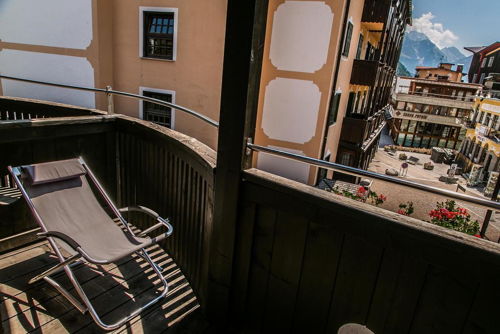 Hotel Posta R.T.A. Madonna di Campiglio Exterior photo