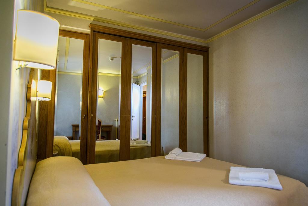 Hotel Posta R.T.A. Madonna di Campiglio Exterior photo
