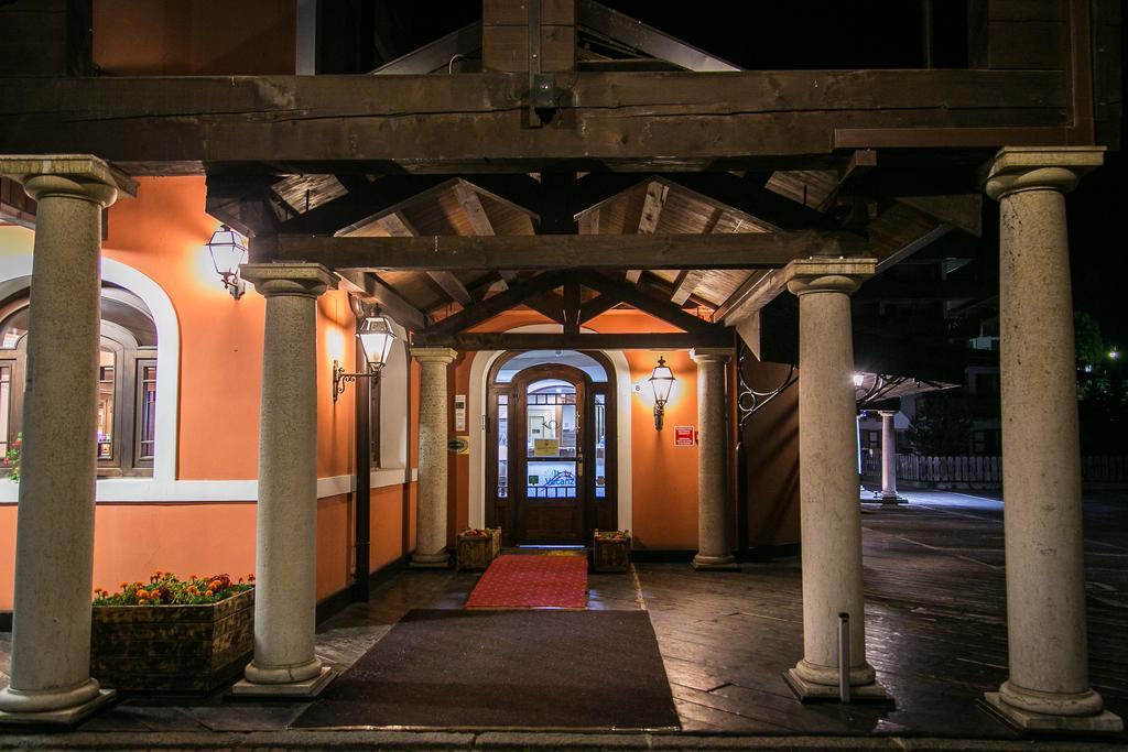 Hotel Posta R.T.A. Madonna di Campiglio Exterior photo