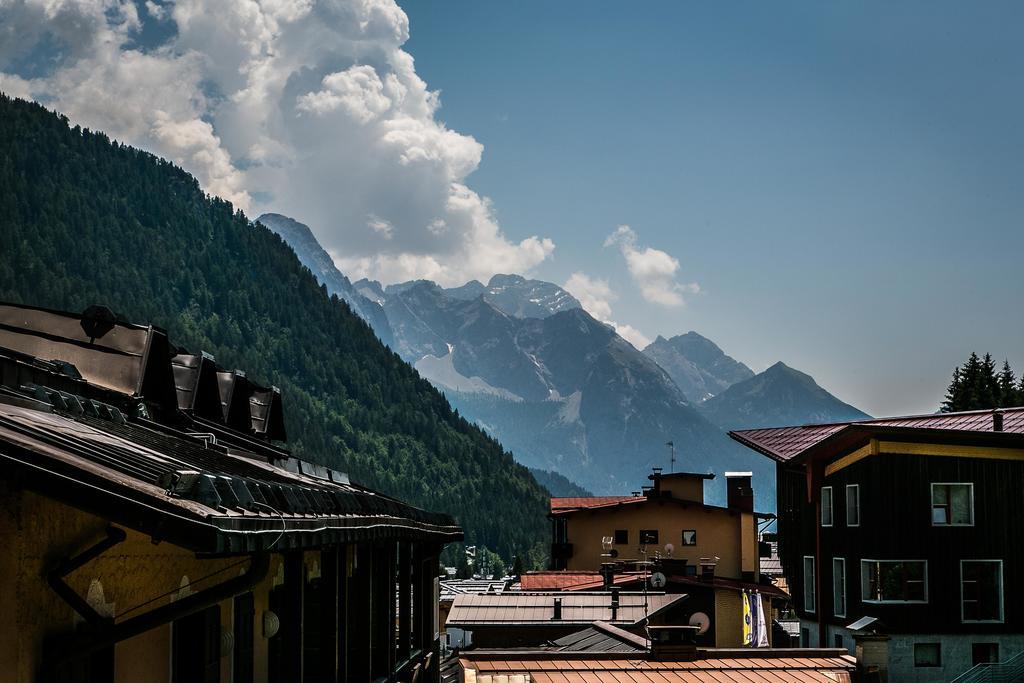 Hotel Posta R.T.A. Madonna di Campiglio Exterior photo